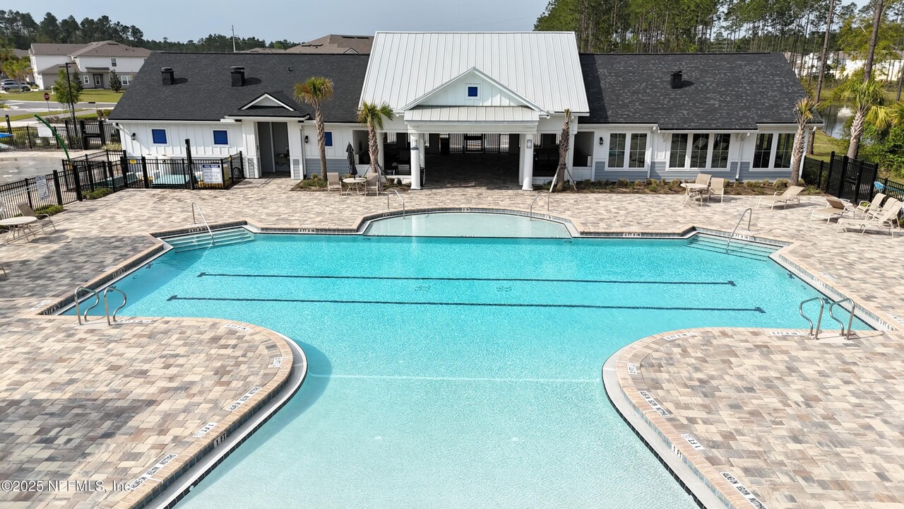 263 Coastline Wy in St. Augustine, FL - Foto de edificio