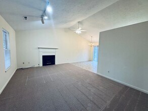 205 Wiggington Rd in Lynchburg, VA - Building Photo - Building Photo