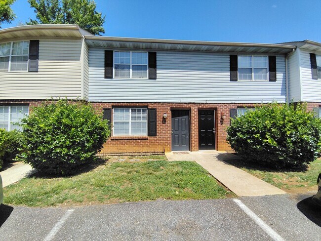 property at 16 Duiguid Dr