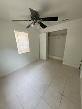 1748 Wipperman Ave NE, Unit B in Palm Bay, FL - Foto de edificio - Building Photo