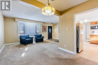 23 Shannon St in Barrie, ON - Building Photo - Building Photo