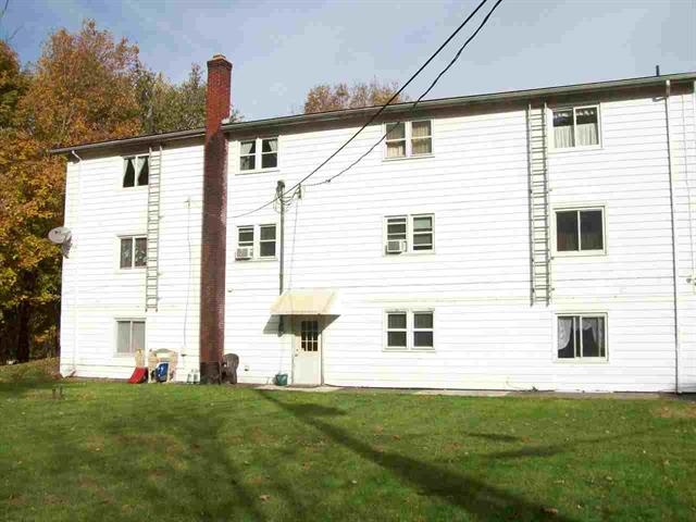 6 Birch Dr in West Sand Lake, NY - Building Photo - Building Photo