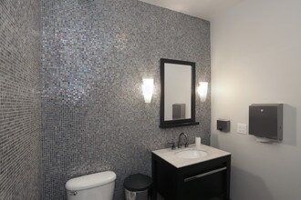 Metro 417 in Los Angeles, CA - Building Photo - Interior Photo