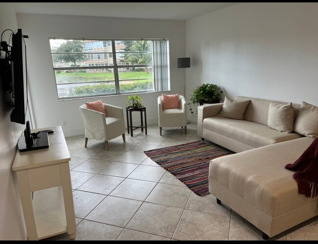 4806 NW 36th St, Unit Rudy