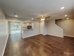 11350 Northwoods Forest Dr in Charlotte, NC - Building Photo - Building Photo