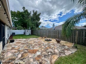 12850 Chets Creek Dr N in Jacksonville, FL - Building Photo - Building Photo