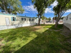 300 Linda Lee Rd in Riverton, WY - Building Photo - Building Photo
