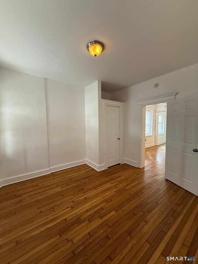 175 Read St in Bridgeport, CT - Building Photo - Building Photo