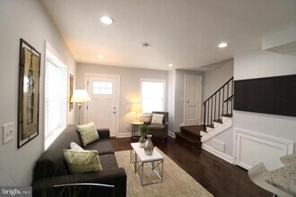 702 71st Ave in Capitol Heights, MD - Building Photo - Building Photo