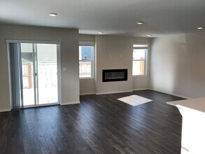 203 N Layla Pl in Ridgefield, WA - Building Photo - Building Photo