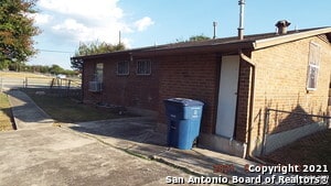 2603 Lombrano St in San Antonio, TX - Building Photo - Building Photo