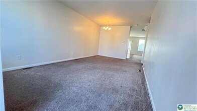 4591 Woodbrush Way in Allentown, PA - Foto de edificio - Building Photo