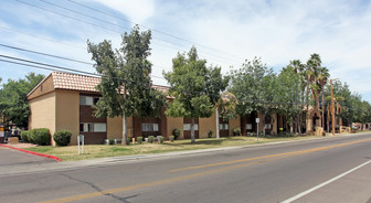 The Palms at Mesa Apartamentos