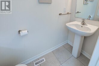 148 Hawkins St in Georgina, ON - Building Photo - Building Photo