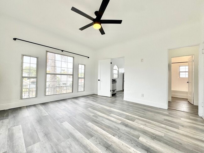 property at 1272 Mullen Ave