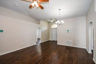 7428 Prosperity Park Rd N in Jacksonville, FL - Building Photo - Building Photo