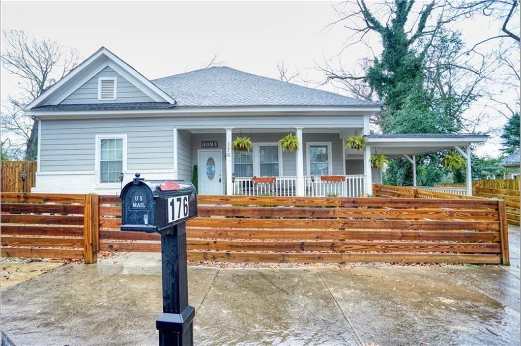 176 Racine St SW in Atlanta, GA - Building Photo