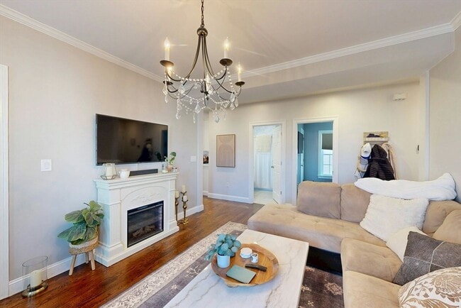 38 Pearl St in Everett, MA - Building Photo - Building Photo