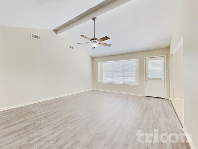 23110 Newgate Dr, Unit 0520 in Spring, TX - Building Photo - Building Photo