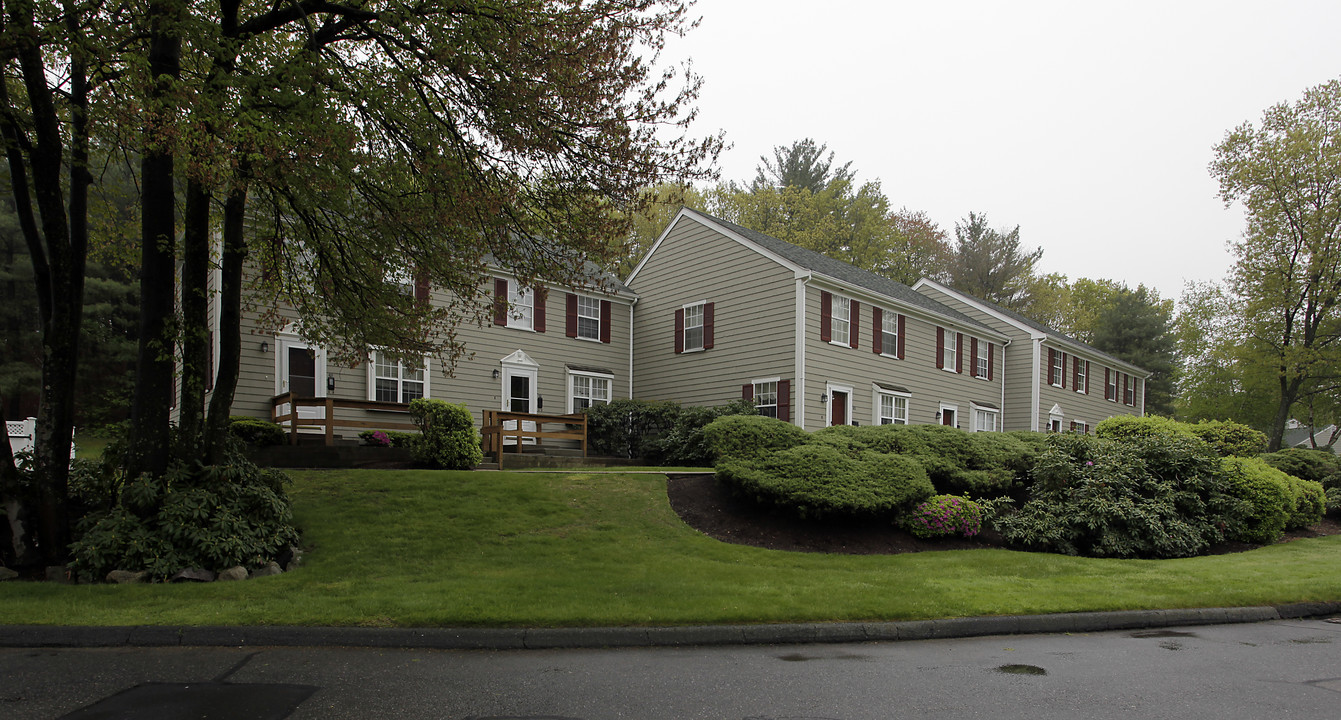 Saugus Commons in Saugus, MA - Building Photo