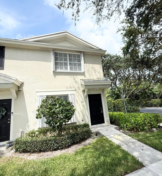 947 Kokomo Key Ln in Delray Beach, FL - Building Photo - Building Photo