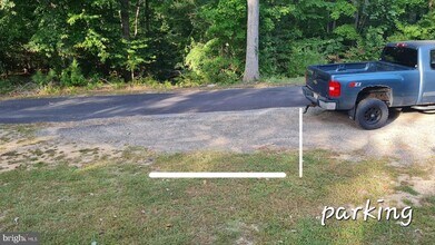 308 Clubhouse Dr in Lusby, MD - Foto de edificio - Building Photo