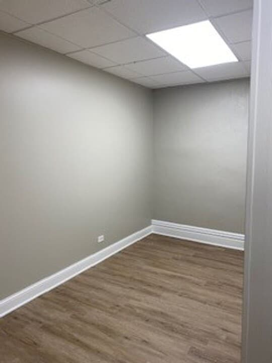 123 E 9th St in Lockport, IL - Building Photo