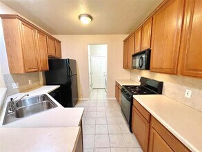 7708 San Felipe Blvd in Austin, TX - Building Photo - Building Photo