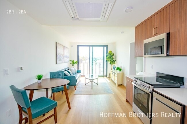 2853 West Blvd in Los Angeles, CA - Building Photo - Building Photo