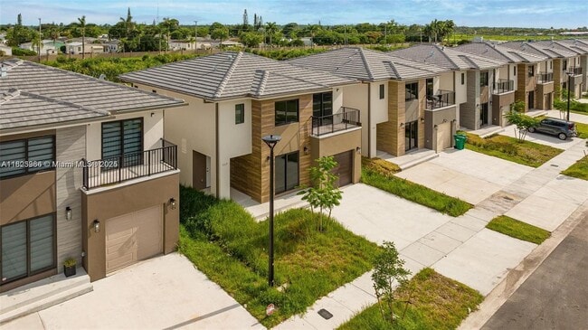 property at 1119 NW 1st St