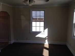 206 Byron Hurst St in Lagrange, GA - Building Photo - Building Photo