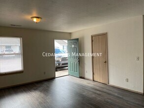 208 Josie Pl in Springdale, AR - Building Photo - Building Photo