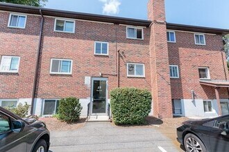 14 Bryon Rd, Unit 5 in Boston, MA - Building Photo - Building Photo
