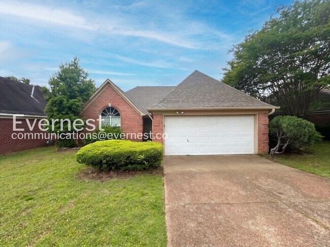 1011 Painted Desert Ln