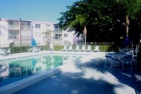 4384 NW 9th Ave photo'