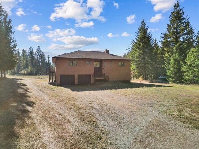 property at 634 Skyhawk Dr