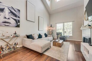 4904 Live Oak St in Dallas, TX - Building Photo