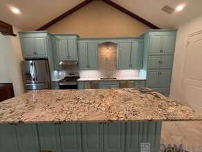 17448 George Oneal Rd in Baton Rouge, LA - Building Photo - Building Photo