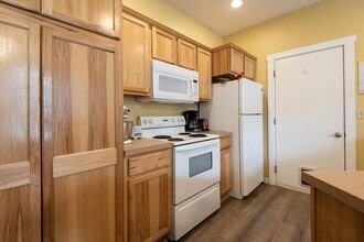 1025 NE Rambling Ln in Bend, OR - Building Photo - Building Photo
