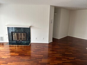 7248 Camino Degrazia in San Diego, CA - Building Photo - Building Photo
