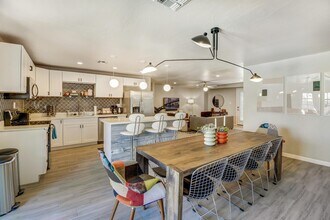 8652 E Cambridge Ave in Scottsdale, AZ - Building Photo - Building Photo