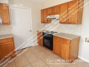 808 Corey Dr in Whitehouse, TX - Building Photo - Building Photo