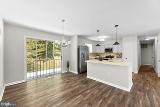 6100 Hellen Lee Dr in Clinton, MD - Building Photo - Building Photo