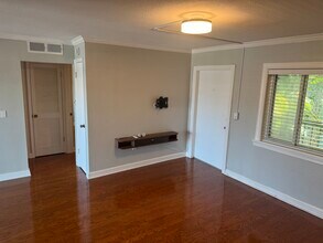 3232 S Macdill Ave, Unit 210 in Tampa, FL - Building Photo - Building Photo