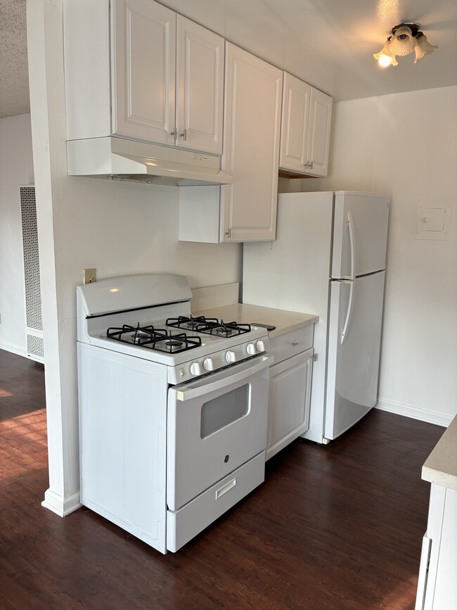 4424 Edenhurst Ave, Unit 1