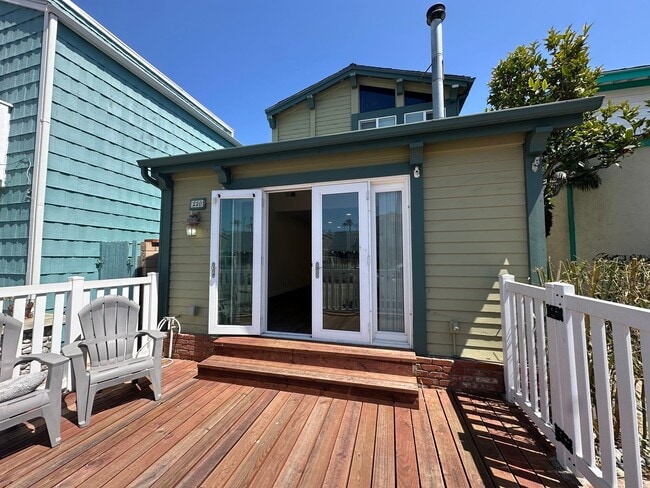 property at 220 21st St