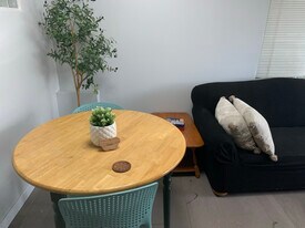 2640 23rd Ave W in Seattle, WA - Building Photo