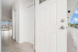 2700 W Golf Blvd in Pompano Beach, FL - Building Photo - Building Photo