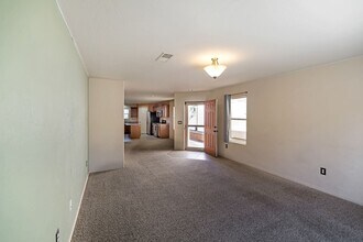 2637 Las Alturas Ct in Alamogordo, NM - Building Photo - Building Photo