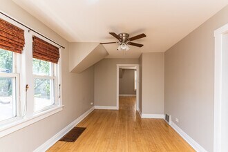 4153 N Whipple St, Unit 2 in Chicago, IL - Building Photo - Building Photo